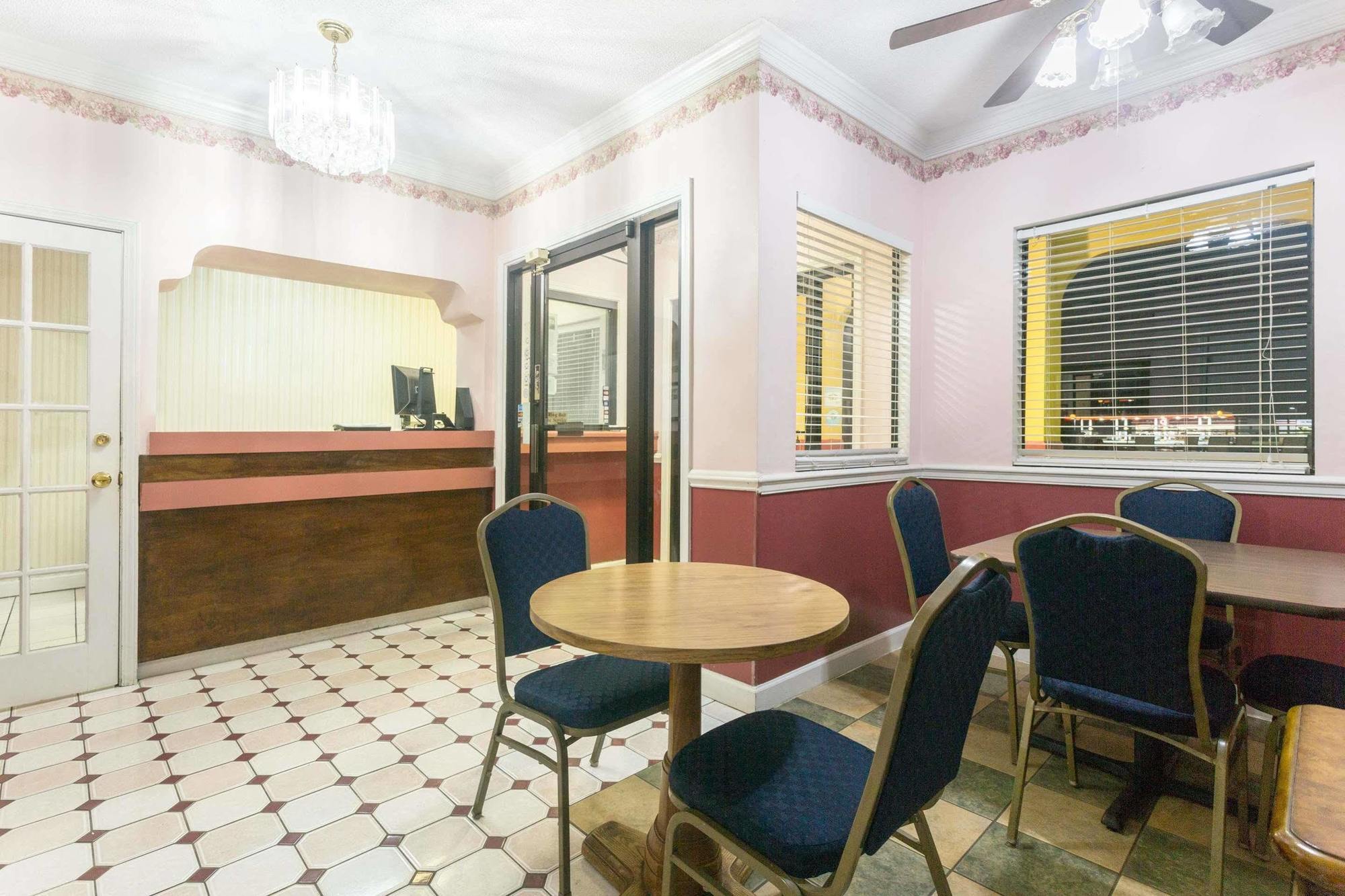 Americas Best Value Inn Perry Luaran gambar