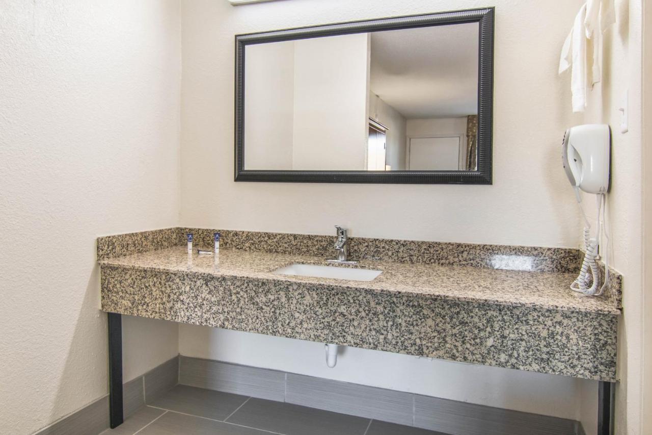 Americas Best Value Inn Perry Luaran gambar